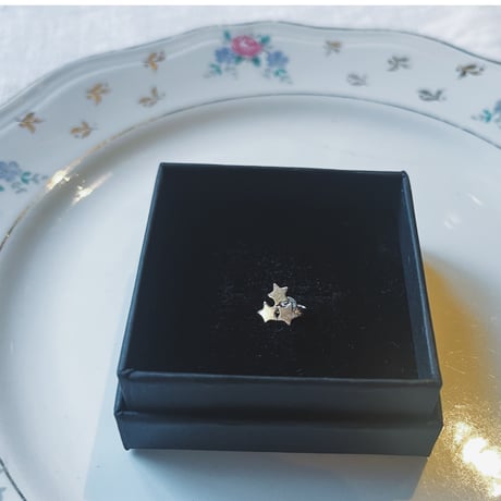 Nouvel Amour  ヌーベルアムール  ３スター片耳ピアス