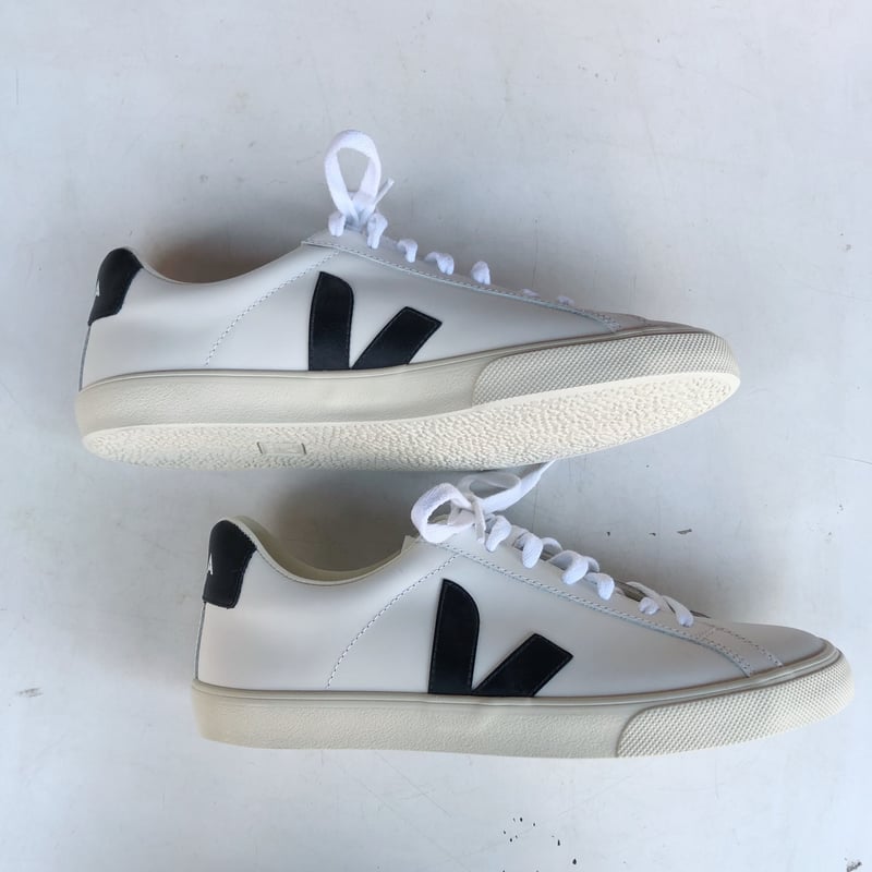 【関税込み】VEJA ホワイト&ブラック Esplar レザースニーカー VEJA ヴェジャ ESPLAR レザースニーカー EXTRA-WHITE BLACK