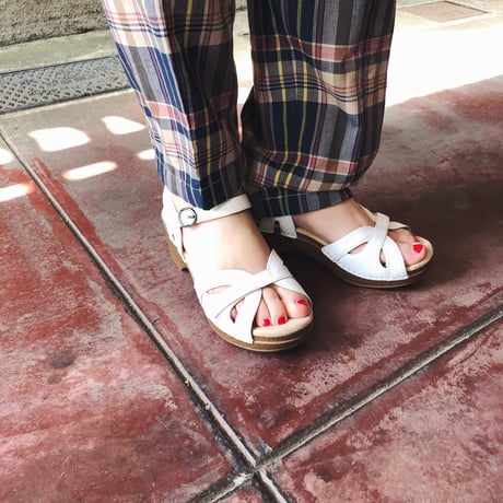 Dansko  ダンスコ　SEASON  サンダル　＜定番カラー＞
