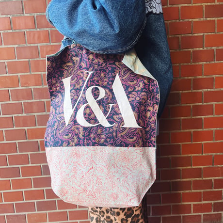 V&A ヴイクトリア＆アルバートミュージアム パッチワークエコバッグ