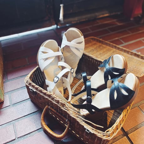 Dansko  ダンスコ　SEASON  サンダル　＜定番カラー＞