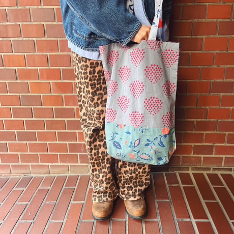 V&A ヴイクトリア＆アルバートミュージアム パッチワークエコバッグ
