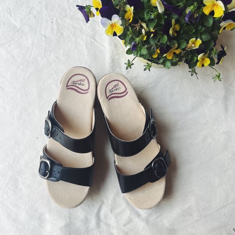 DANSKO ダンスコ　SOPHIE ソフィー  ベルト付きサンダル