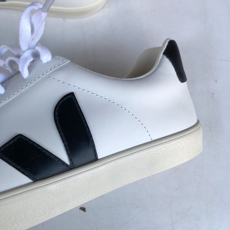 VEJA ヴェジャ ESPLAR レザースニーカー EXTRA-WHITE BLACK