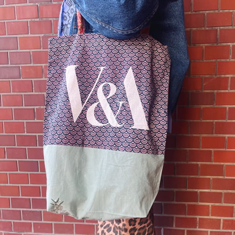 V&A ヴイクトリア＆アルバートミュージアム パッチワークエコバッグ
