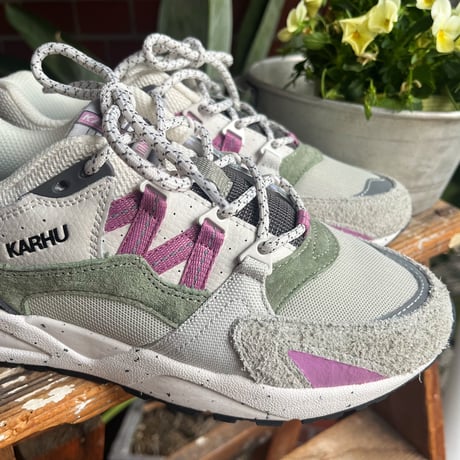 KARHU カルフ  FUSION2.0   スニーカー