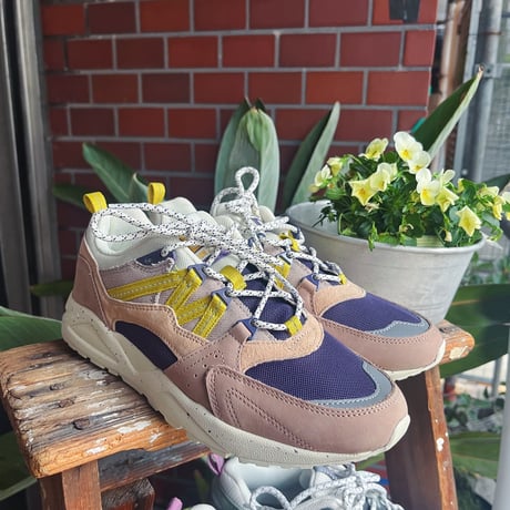 KARHU カルフ  FUSION2.0   スニーカー