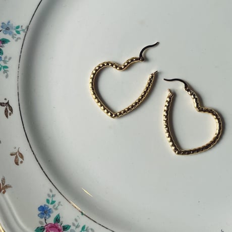 Feeka フィーカ　Boucles d'oreilles Aime　ハートフープピアス