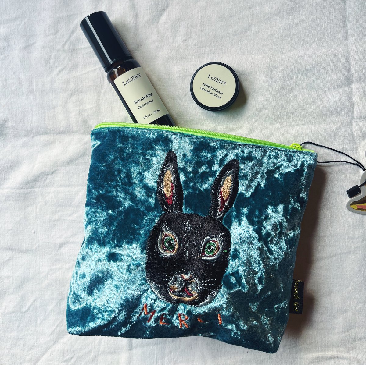 Nathalie Lete ナタリーレテ ベルベット刺繍ポーチ | Havane