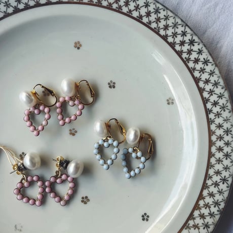HUE ヒュー　　vintage heart catch pierced earrings【Pearl】