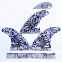 シングルフィン 9.0 インチ バティックフィン | WJ WARES