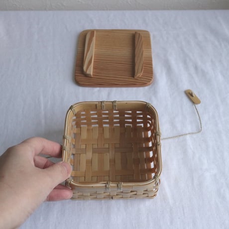 竹のお弁当箱Sサイズ   /  タケカンムリ  (予約）