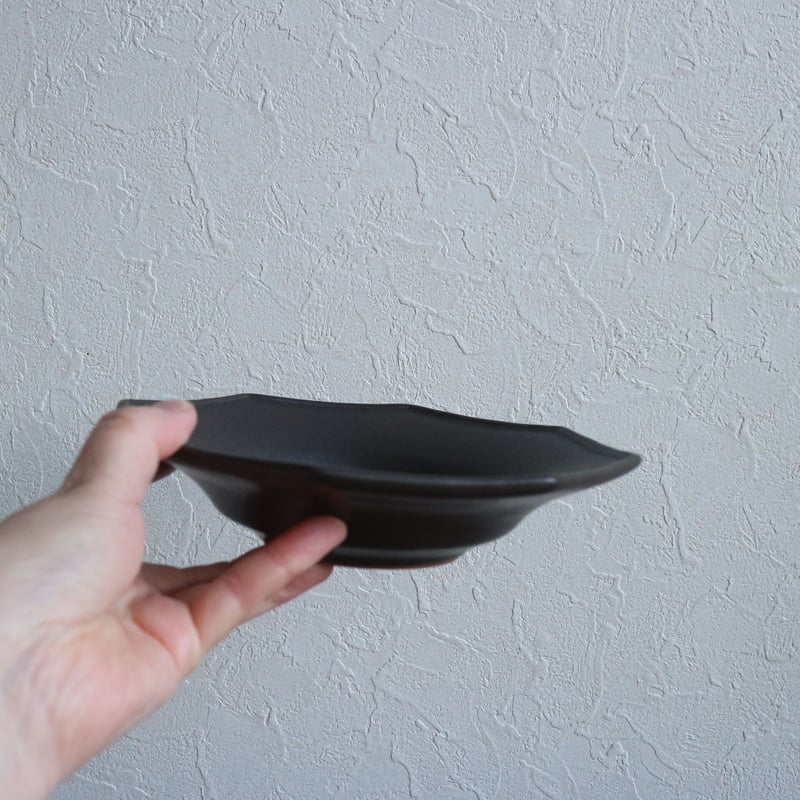 八角中深皿黒マット / あわびウェア | モノスタイル onlineshop