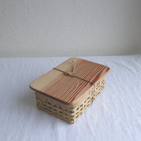 竹のお弁当箱Mサイズ　/   タケカンムリ（予約）