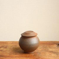 焼締蓋壺 / 高木剛