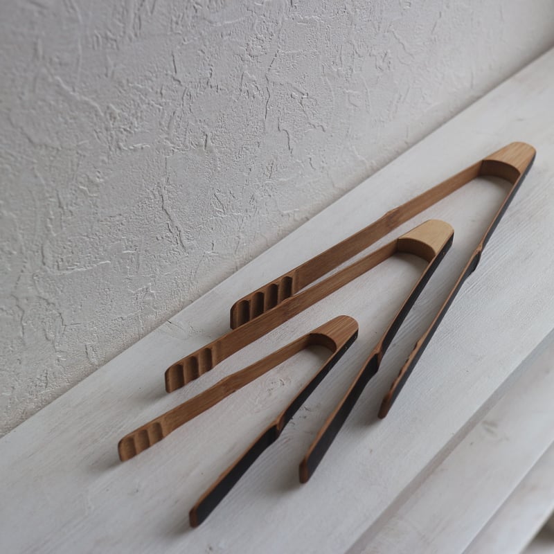 竹のトングSサイズ / 下本一歩 | モノスタイル . shop 竹のトングSサイズ / 下本一歩 | モノスタイル . shop