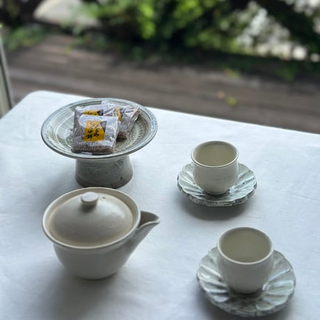 三島4.5寸高台皿 / 高木剛