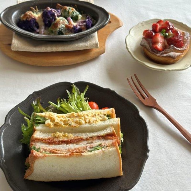 輪花皿M黒マット / あわびウェア | モノスタイル onlineshop