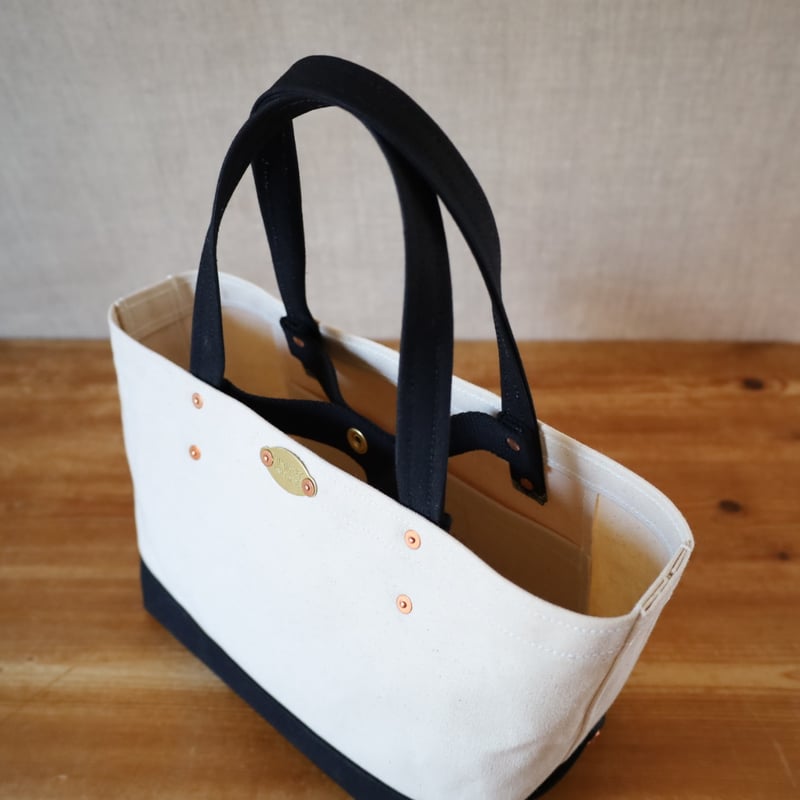 【夢中】Kiki nagami キャンバスF8 額なし 夢中】Kiki nagami キャンバスF8 額なし