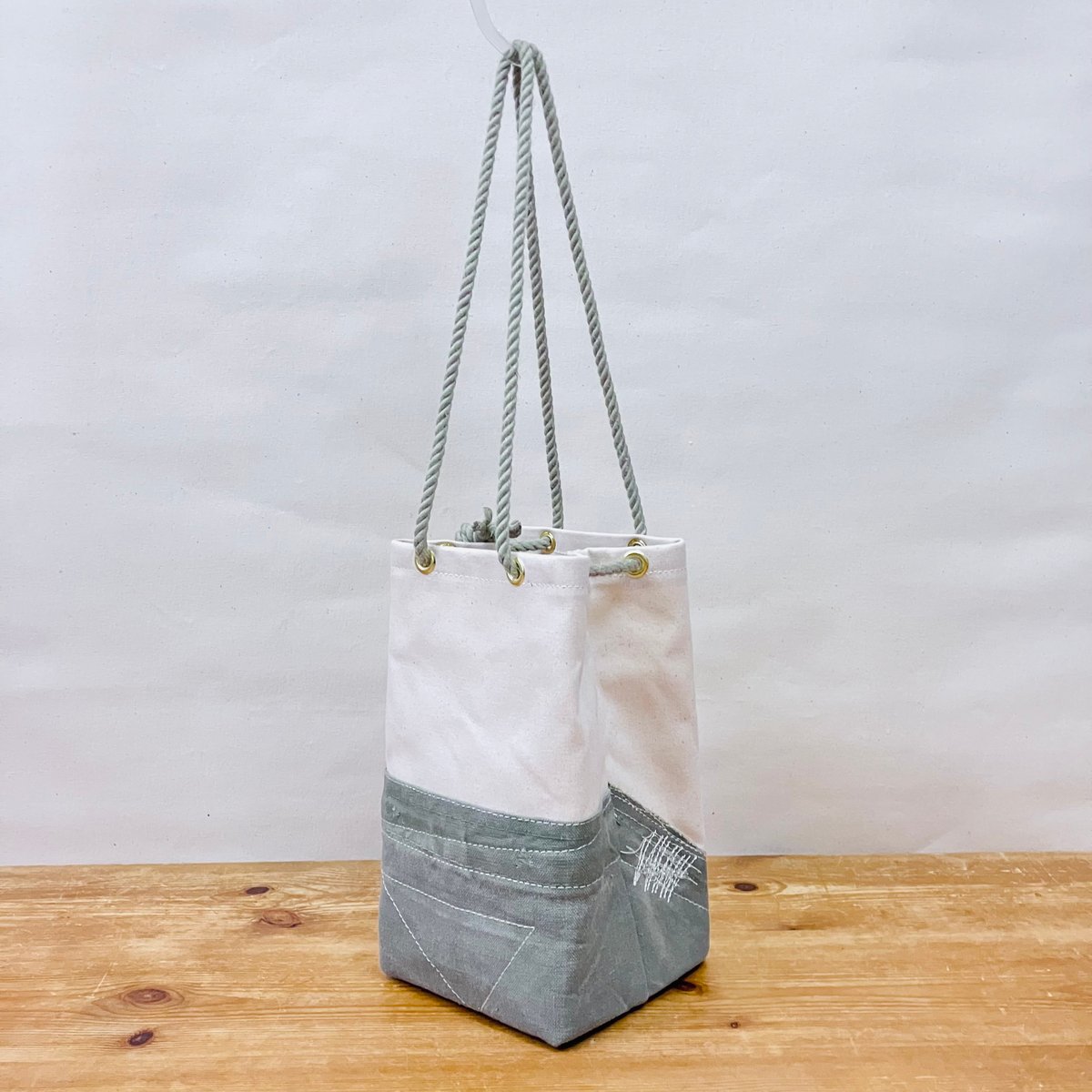 ⭐️極美品⭐️ドゥーニー&バーク 巾着リュック フラップ式 バックパック 90s 楽天市場】MAX1,000円OFFクーポン配布中！撥水 トート リュック