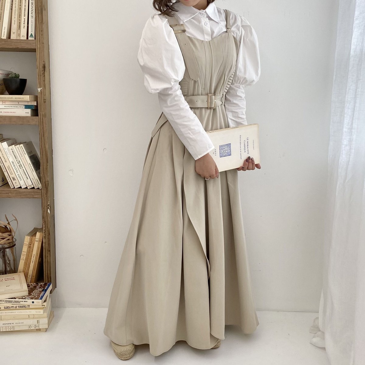 フロントパネルロングワンピース(beige)【211-6004】 | Deisy lotte