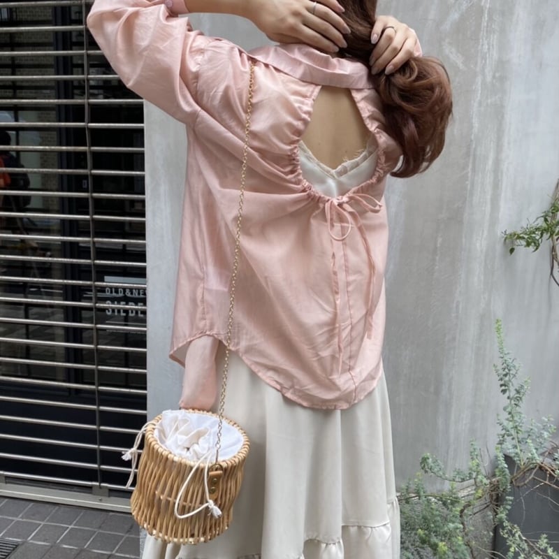 背中開きシアーシャツ【211-1048】 | Deisy lotte