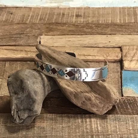 ☆navajo☆RAYMOND BEGAYチップインレイバングル