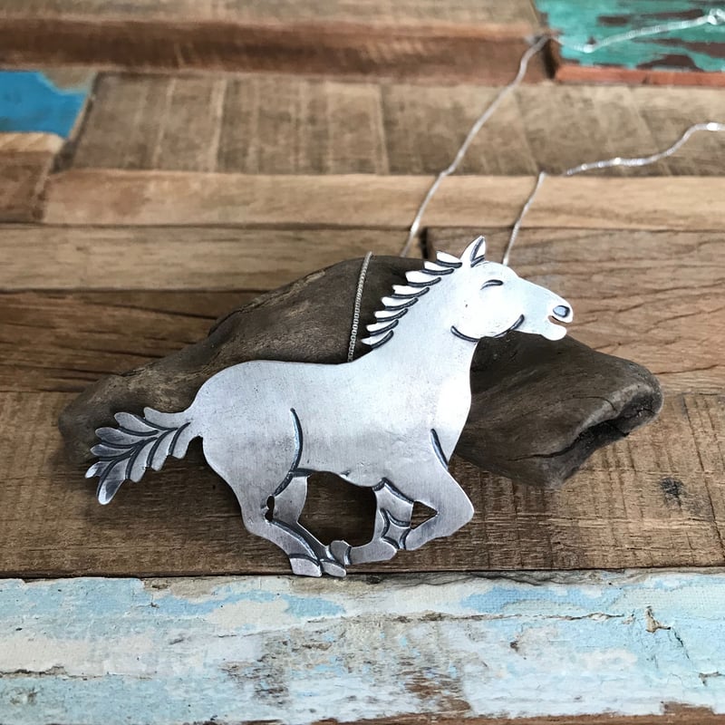Navajo L.gerry作 ブローチ馬モチーフSterlingSilver ☆navajo☆silverペンダント(ブローチ兼用) | F2.8Leather
