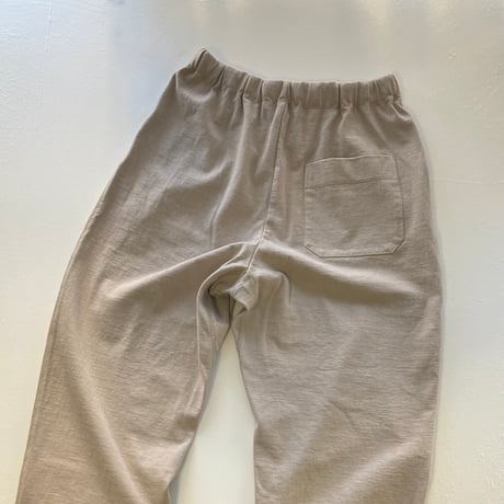 CLO382: easy tapered pants