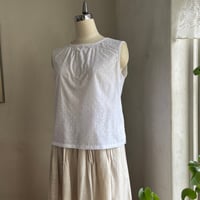 ペネロープトップ　コットンローン　透かし花刺繍　ホワイト　　　　　　01-25315-0195