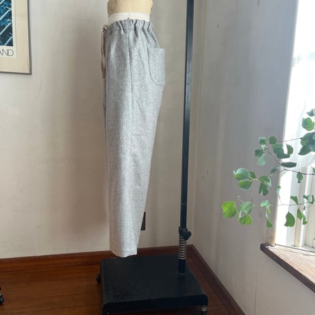 マロニエパンツ　(裏付) ウール　 エターミン　ライトグレー　　　　　　04-25412-07