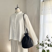 カルダモンbag　リネンスラブローン　ブラック　　　　　　　　　　　　61-25201-06