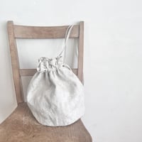 カルダモンbag  リネン　スラブ　花刺繍　ナチュラル　　　　　　　　　　　61-24203-6095