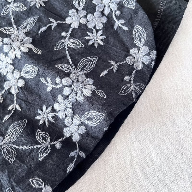 リネン 刺繍 ベスト ネストローブ リネンスカラップ刺繍サイドオープン