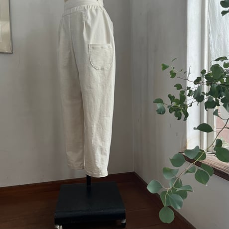 ナッツパンツ　コットン　中太コーデュロイストレッチ　オフホワイト　　04-25505-02
