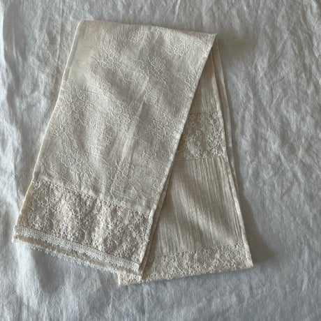 やさしいストール　コットン　刺繍レース他　①オフホワイト　43-26102-0295　②キナリ　43-26102-0395