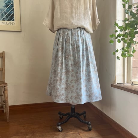 アネモネスカート　コットン　シャーティング　水色花プリント　　　　　　　02-26101-5190