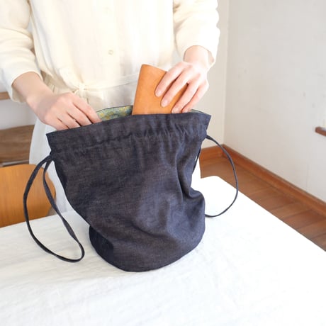カルダモンBag  コットンリネン　キャンヴァス　デニム　ナチュラル／インディゴ　　61-22105-60/54