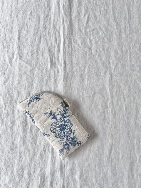 【ぴの様オーダー専用ページ】リネン刺繍　マルチクロス　メガネケース original