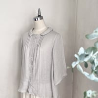 あんずブラウス　半袖　リネン解撚ガーゼ　アイスグレー　　　　　　　　01-24313-04