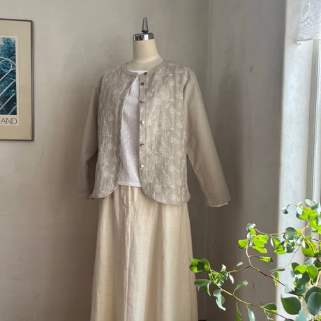 サンドジャケット　リネンコットン　ローン花刺繍　　ナチュラル　10-26203-0695