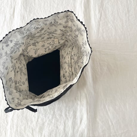 カルダモンbag　リネンスラブローン　ブラック　　　　　　　　　　　　61-25201-06