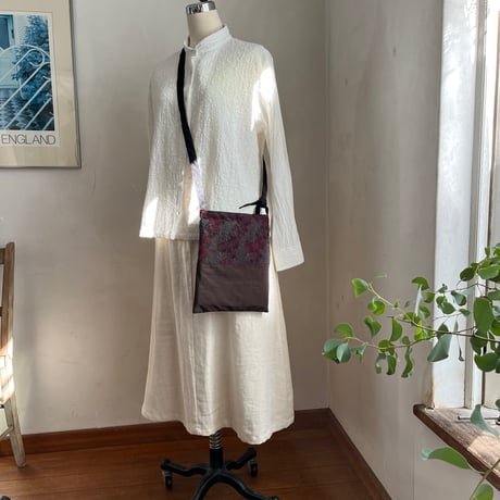 ソルティbag　コットン　ローン　花刺繍　ワイン　　　　　　　　　　61-25407-2295