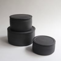 小野  俊　黒鉄釉　筒型蓋物　S/M/L