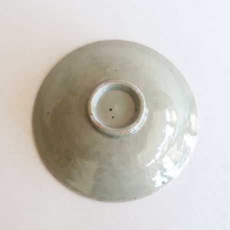 日高伸治　青磁象嵌菊文鉢