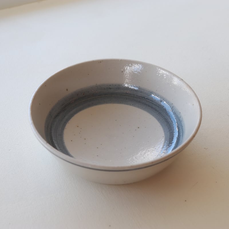 078冨本泰二　たまご型大鉢　貫入　未使用品　共箱　共布 冨本大輔 灰釉染付おでん鉢 | savi no niwa