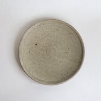 叶谷真一郎　6.5寸玉縁皿（灰粉引）