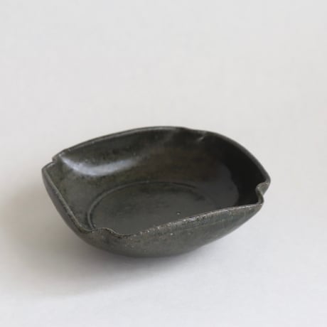 叶谷真一郎　四方鉢（黒翠）