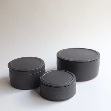 小野  俊　黒鉄釉　筒型蓋物　S/M/L