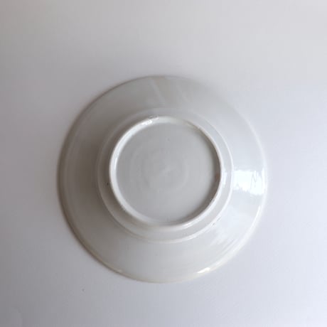 三浦ナオコ　乳白リム皿